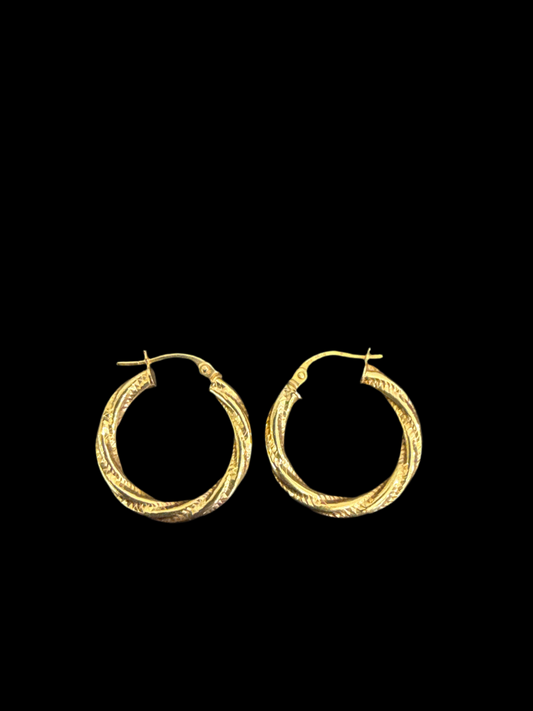 Argollas torcidas con puntos