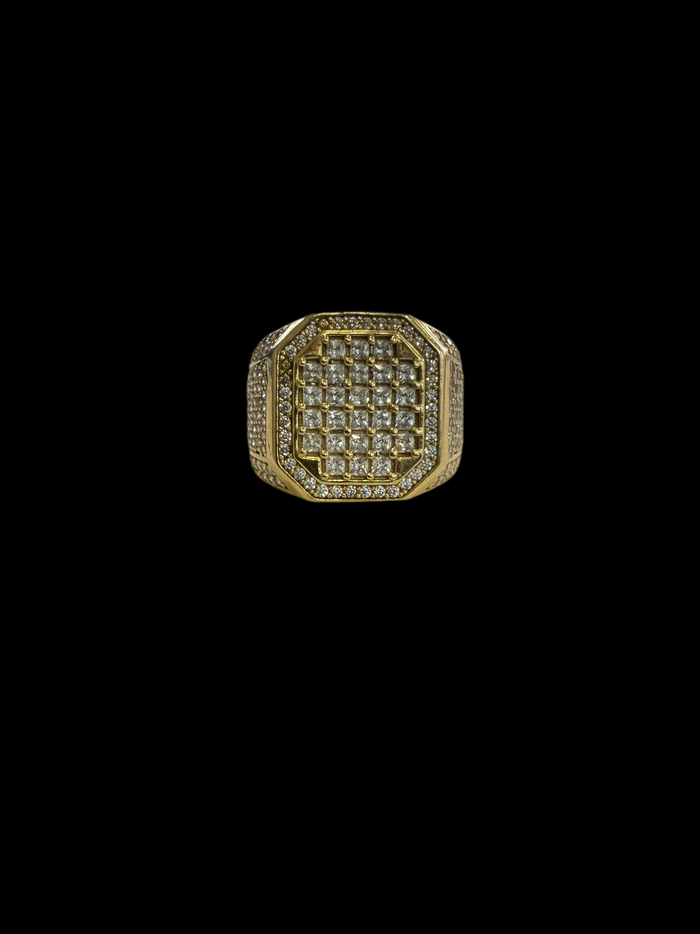 Anillo de hombre cuadrado